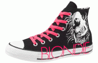 Converse estilo metalero